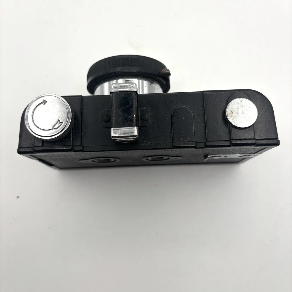 VINTAGE 1950s SPARTUS MINIATURE 35mm CAMERA UNTESTED.
